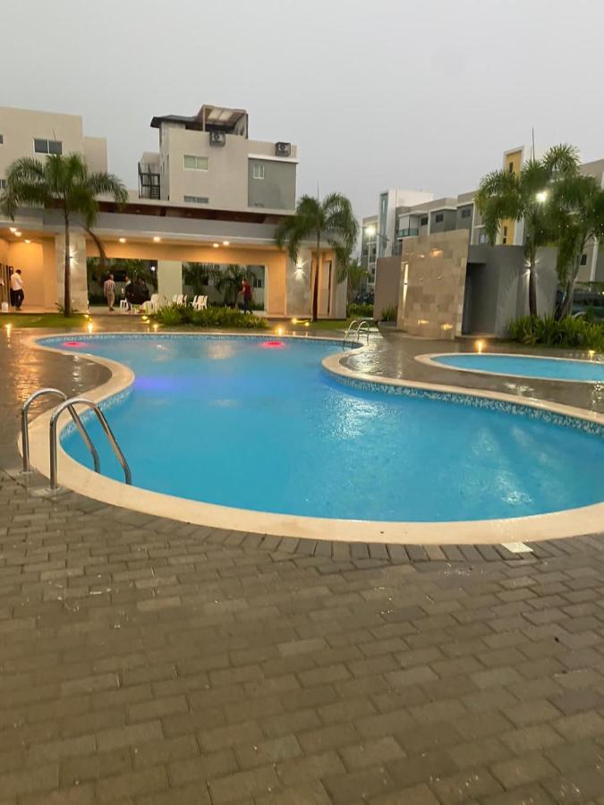 Confortable apartamento de 3 tres habitaciones, con hermosa vista de area verde, ademas de piscinas y juegos infantiles en area recreativa Santiago De Los Caballeros Exterior foto